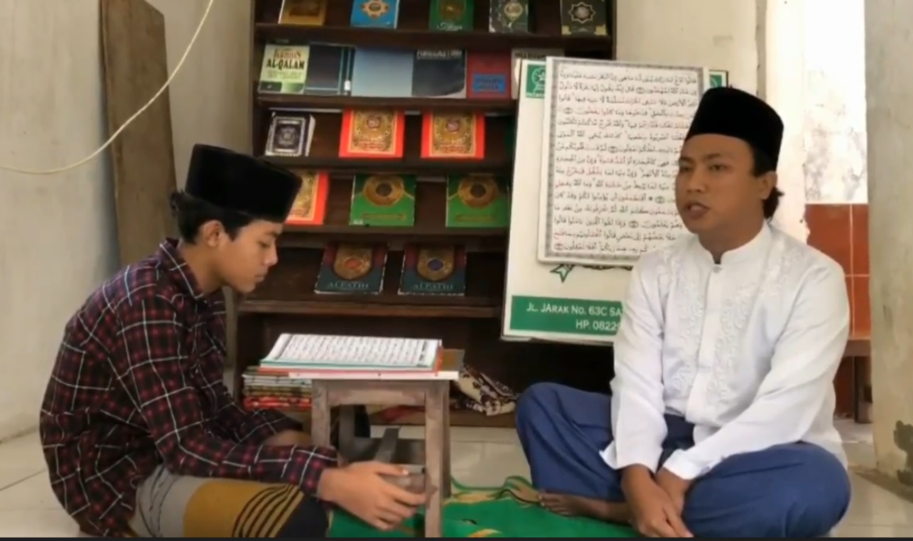 Setyanto Catur Arista saat melantunkan ayat Al-Qur'an yang sudah ia hafal (Foto / Metro TV) 