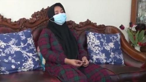 Ekhan Primadani, istri Mayor Laut Eko Firmansyah masih terlihat lemah atas tragedi KRI Nanggala 402 yang menewaskan suaminya (Foto / Metro TV)