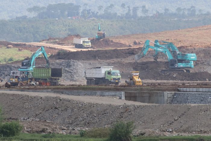 Proyek pembangunan bandara di Desa Bulusari, Kediri, Jawa Timur. (antara)