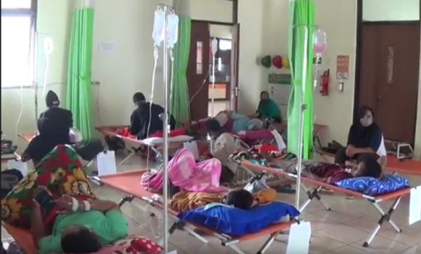 Korban Keracunan Buka Puasa Bersama Bertambah Jadi 60 Orang