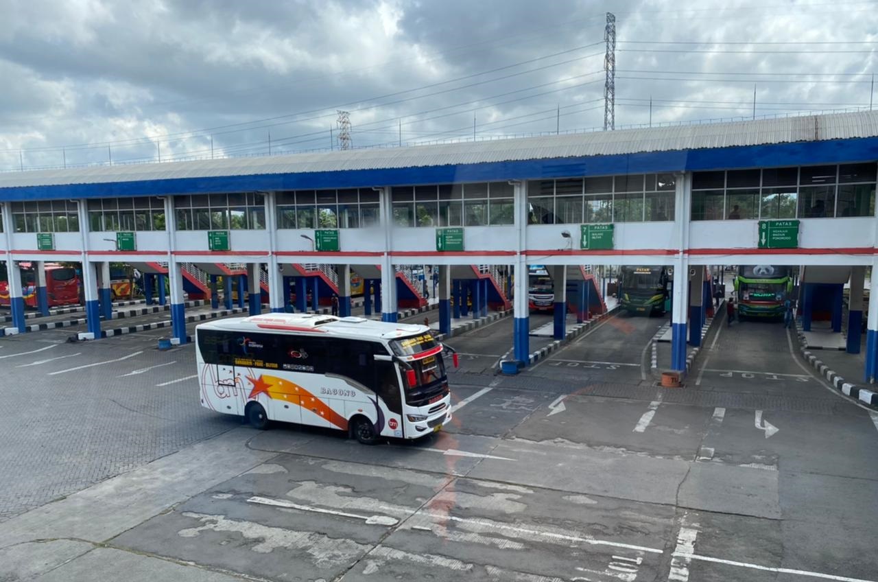 Suasana Terminal Purabaya Surabaya, Senin (3/5/2021)/Foto:Reno