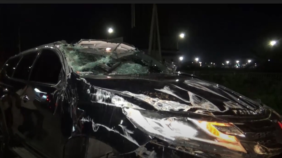 Pajero Terbalik di Tol Ngawi, 1 Tewas!