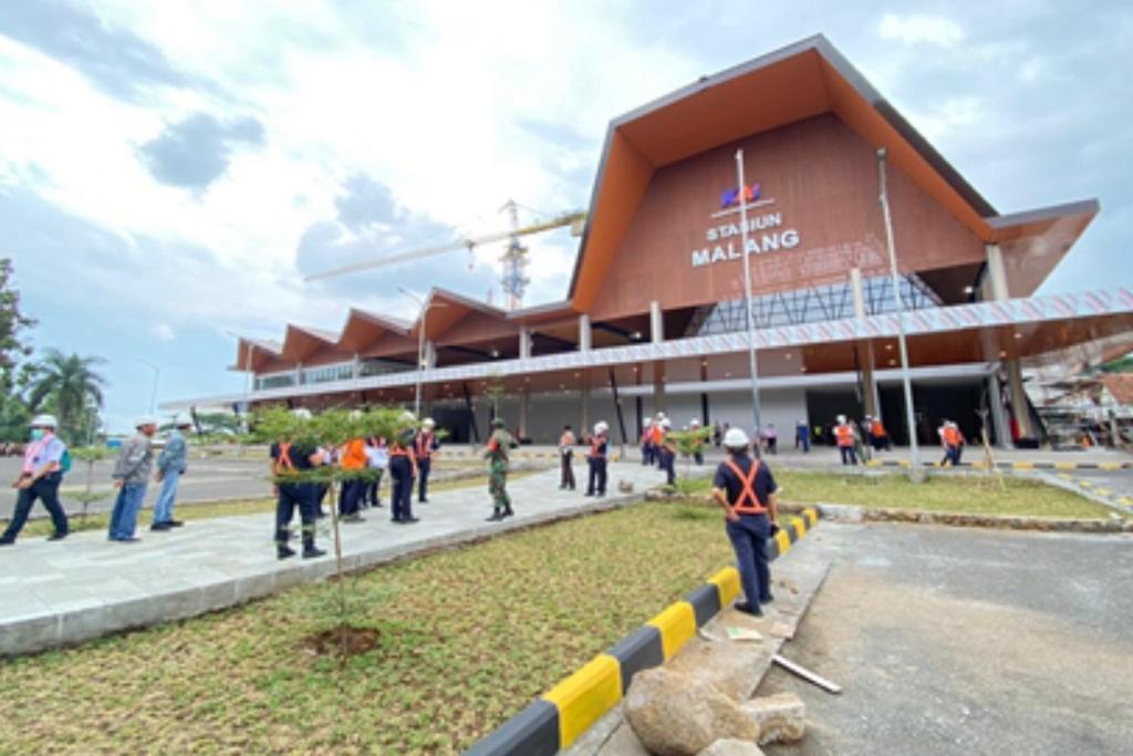 Situasi Stasiun Malang Baru, Jawa Timur, Minggu, 9 Mei 2021. Medcom.id/ Daviq Umar Al Faruq
