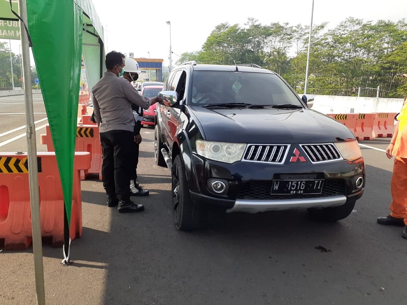 Exit Tol Madyopuro Malang Digelontor Ribuan Rapid Test Antigen