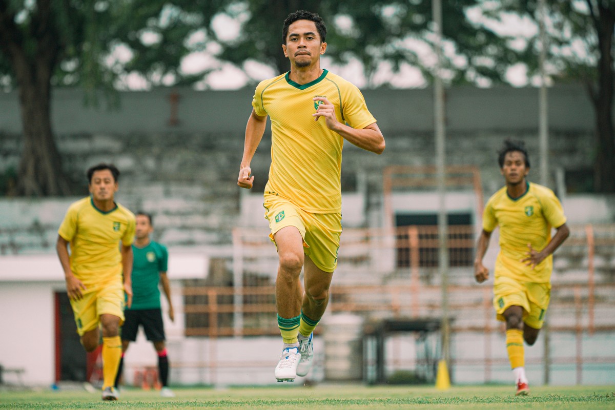 Latihan perdana Persebaya di Stadion Gelora 10 November, Tambaksari. (persebaya)