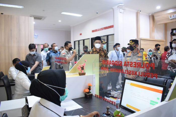 Polresta Sidoarjo meresmikan Mal Mini Pelayanan Polri (MMPP). (metrotv)