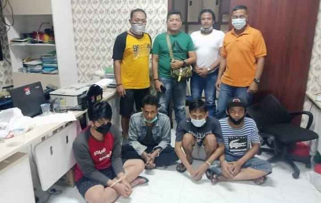 Empat pelaku pengeroyokan anggota TNI AL ditangkap (Foto / Metro TV)