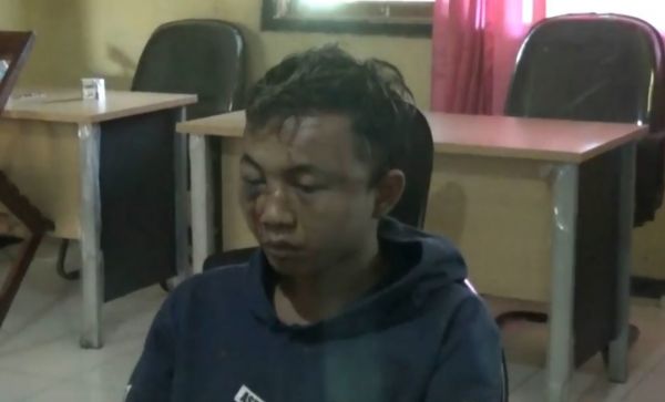 Tercebur Parit, Maling Motor Remuk Dihajar Petani