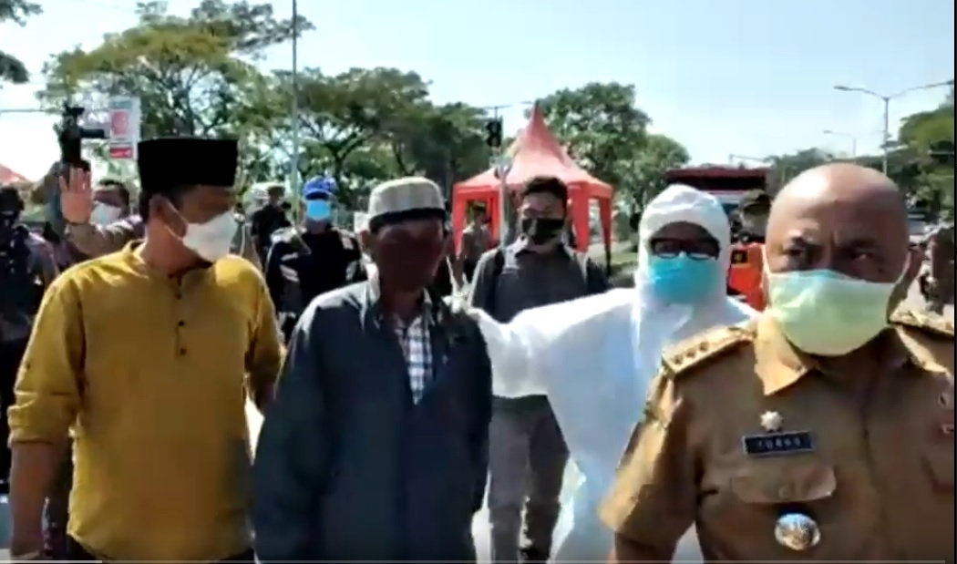 Kabur! Pengendara Positif Covid-19 di Suramadu Bikin Petugas Pontang-panting