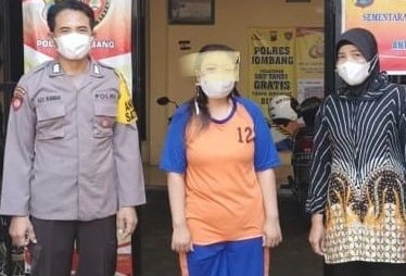 Mucikari AI diamankan setelah memperdagangkan dua korban (Foto / Hum)