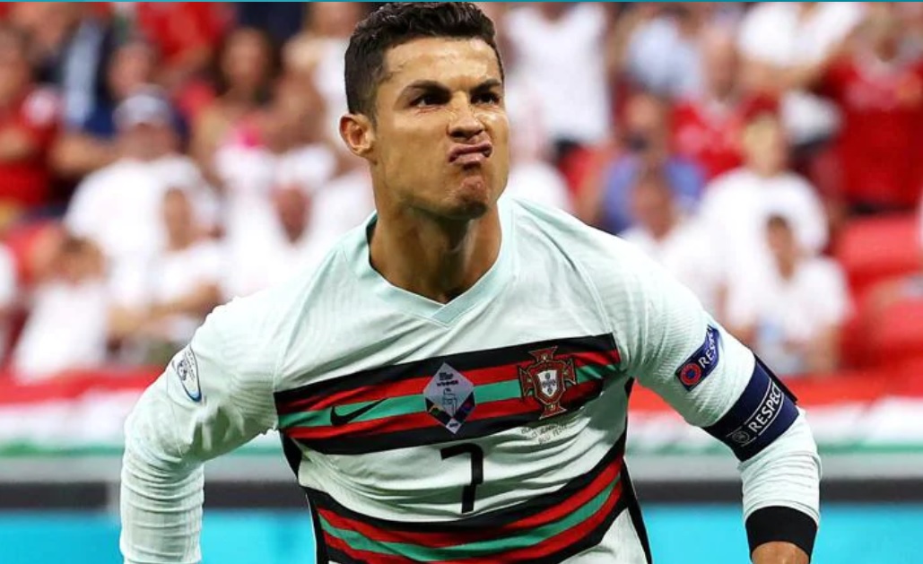 Portugal Gulung Hungaria, Ronaldo Patahkan Rekor Platini