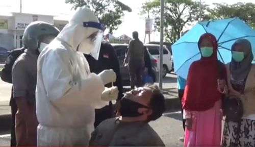 Swab Massal Dadakan Bakal Menyasar Mall di Surabaya