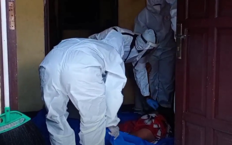 Miris! Rumah Sakit Penuh, Penderita Covid-19 di Sidoarjo Meninggal Sendirian dalam Rumah