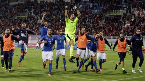 Momen perayaan pemain Italia saat menyingkirkan Spanyol di EURO 2016 (reuters)