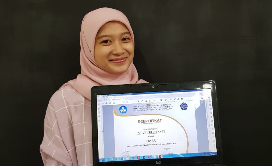 Mahasiswi UMM Asal Blitar Juara Lomba Video Pembelajaran Tingkat Nasional