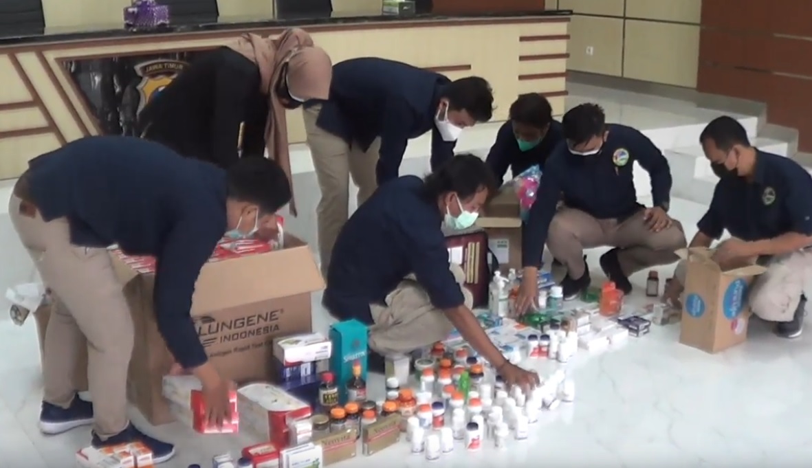 Polda Jatim Ringkus Penimbun Obat Covid-19, Pelakunya Ibu-ibu!