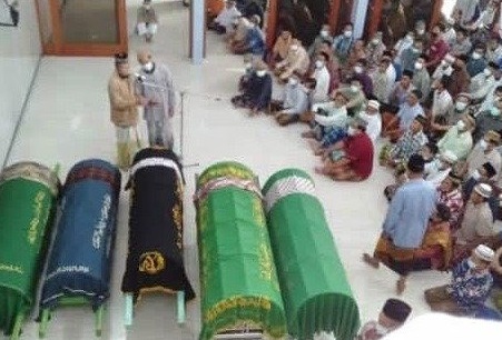 Sehari, 5 Jenazah Warga Lamongan Dimakamkan Bersamaan
