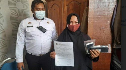DRJ diamankan lantaran kedapatan mencoba menyelundupan hp dalam lapas  (Foto / Clicks.id)