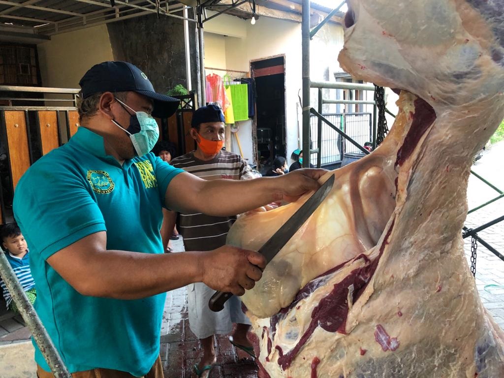 Di Tengah Pandemi, Wartawan KOMPAK Berkurban 2 Sapi