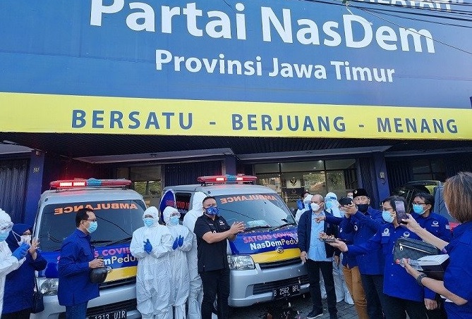 NasDem Jatim meluncurkan bantuan ambulance kepada pasien Covid-19 (Foto / Metro TV)