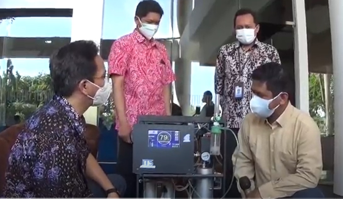 Rektor ITS Prof. Mochamad Ashari saat peluncuran OXITS. (metrotv)