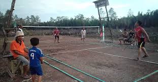 Permainan badminton makin digemari masyarakat. (ist)