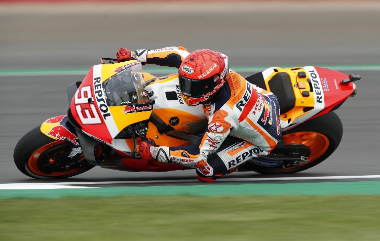 Jajal Aspal Silverstone, Marquez Melesat Hingga Motor Hancur