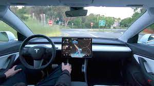 Tesla mode auto pilot (Foto / istimewa)