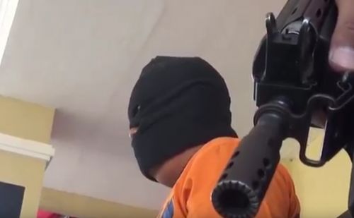 Koboi jalanan, Sunardi Bagong diringkus Satreskrim Polres Magetan. (metrotv)