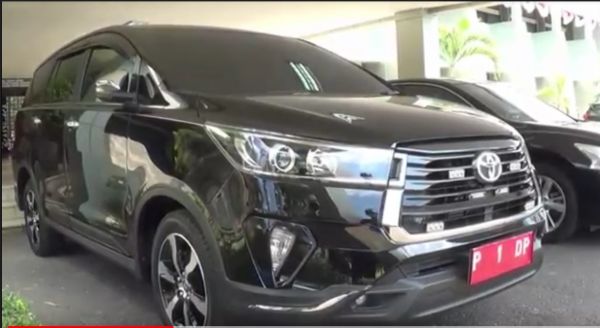 Bupati Situbondo Dikecam! Borong Mobil Baru Rp 1,4 Miliar