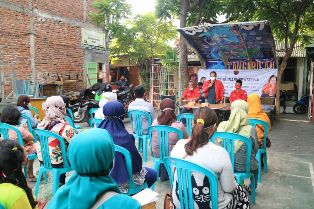 Peduli Pendidikan, Puti Guntur Soekarno Salurkan 3224 Beasiswa di Surabaya