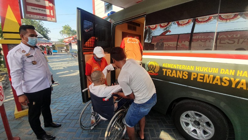 Warga binaan rutan Gresik dinyatakan meninggal setelah mengeluh sesak nafas (Foto / Metro TV)