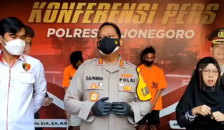 Sadis, Dua Pemuda Kanor Bojonegoro Ini Rampas Hp dan Bunuh Korban