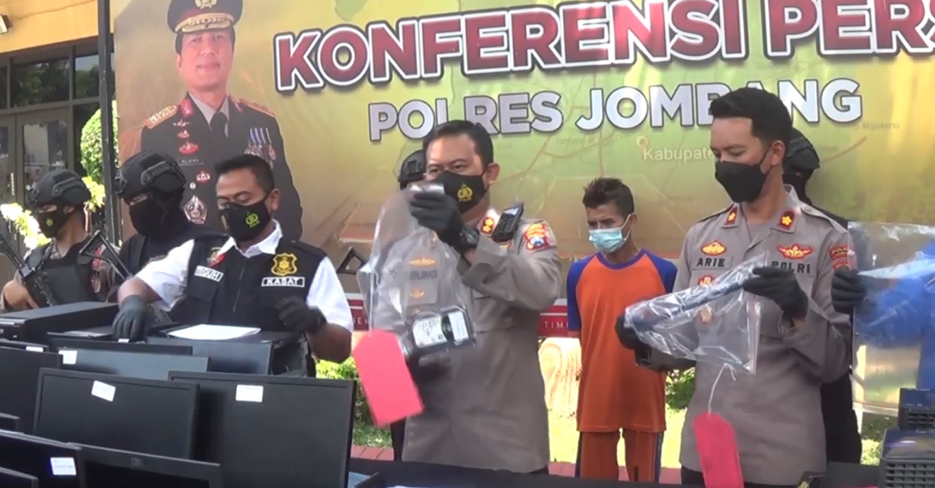 Terekam CCTV, Pencuri Spesialis Sekolah di Jombang Ditembak Polisi