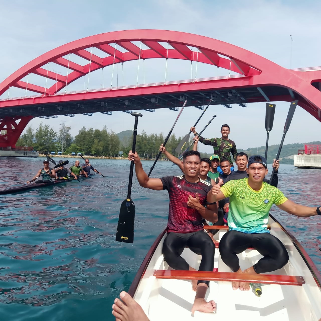 Tim PON Jatim menjajal lokasi pertandingan di Teluk Youtefa, Kota Jayapura, Papua. (ist)