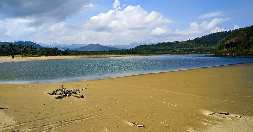 Keindahan Muara Mbaduk yang tengah viral di Banyuwangi (Foto / Istimewa) 