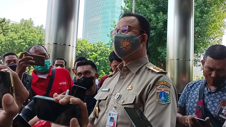 Gubernur DKI Jakarta, Anies Baswedan saat memenuhi panggilan KPK (Foto / Metro TV)