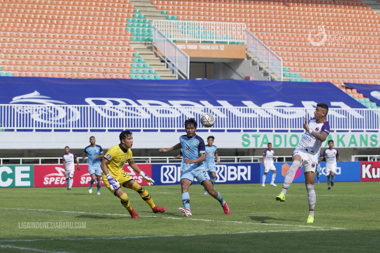 Lawan Persija Nanti Malam, Pelatih Persela Tak Peduli Hasil Akhir