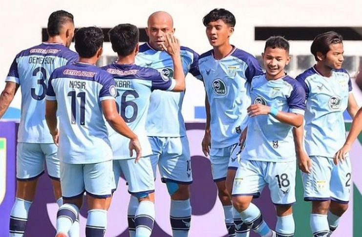 Selebrasi pemain Persela usai membobol gawang Persiraja (foto/ig)