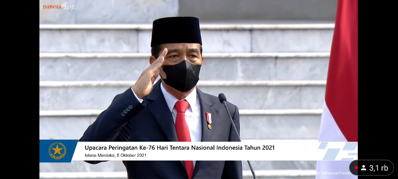 Presiden Jokowi Pimpin Upacara HUT TNI