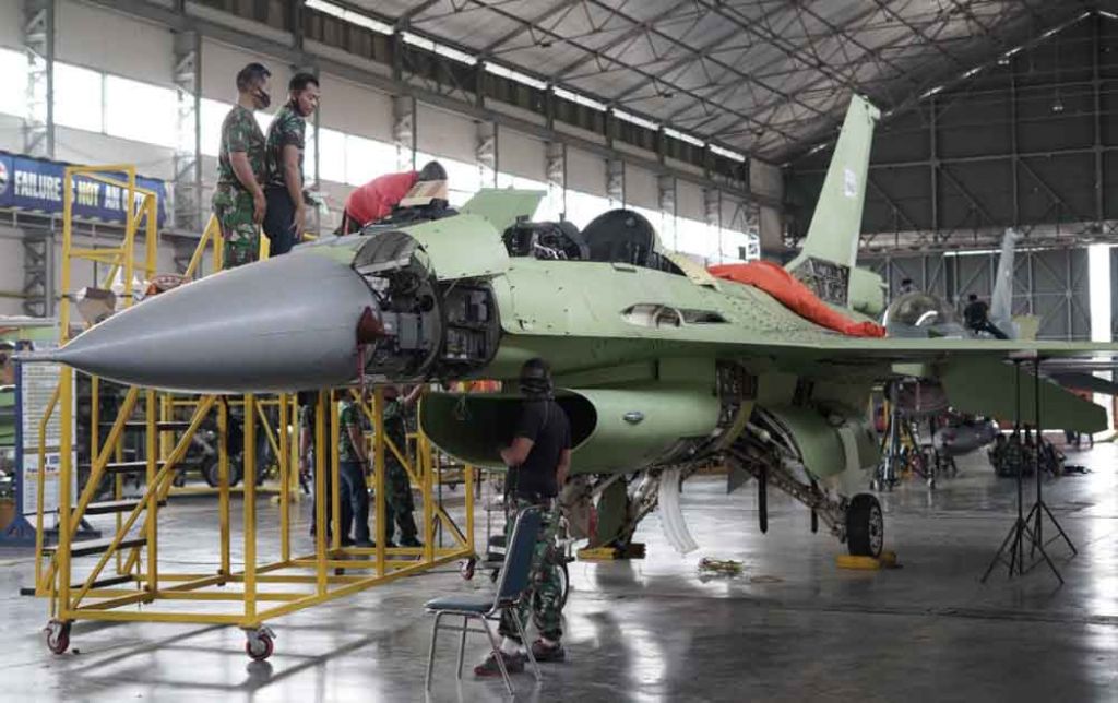 Pesawat tempur TNI AU F-16 AM/BM dengan nama program Falcon STAR-eMLU berhasil di upgrade (Foto / Istimewa)