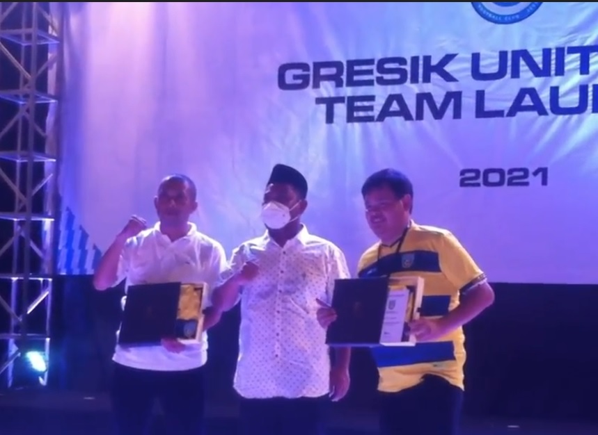 Bupati Gresik Fandi Akhmad Yani hadir dalam launching tim Gresik United. (metrotv)
