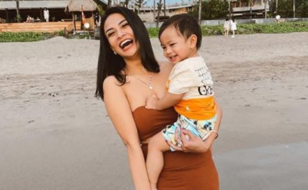 Pesan Mengharukan Vanessa Angel untuk Anaknya