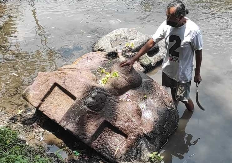 Warga Kediri Temukan Potongan Kepala Kala di Kali Pentul