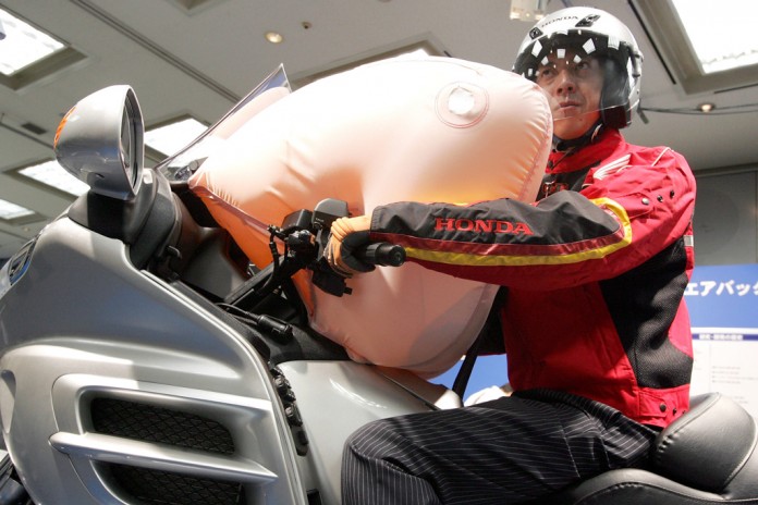 Ilustrasi airbag motor (Foto / Istimewa)