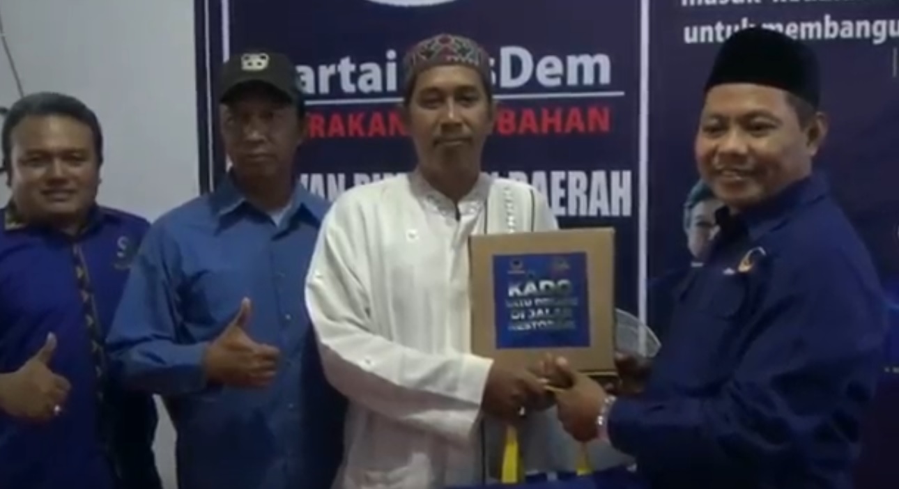 Lahir 11 November, Ratusan Warga Pasuruan Dapat Hadiah dari Nasdem