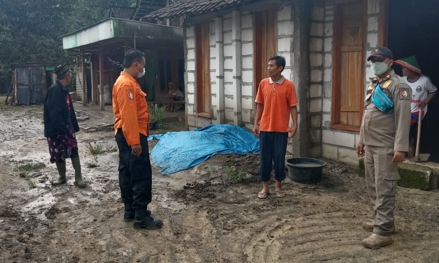 Banjir bandang di Bojonegoro berdampak ke sejumlah rumah (Foto / Istimewa)