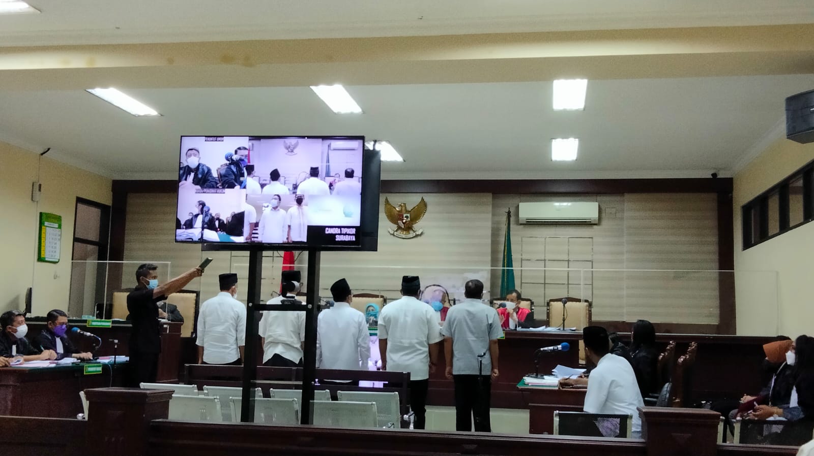 5 camat dihadirkan JPU sebagai saksi perkara dugaan suap Novi Rahman Hidayat (Foto / Metro TV)