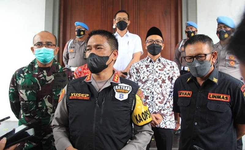 Kapolrestabes Surabaya Kombes Pol Akhmad Yusep Gunawan usai menggelar rakor pengamanan natal dan tahun baru (Foto / Metro TV)