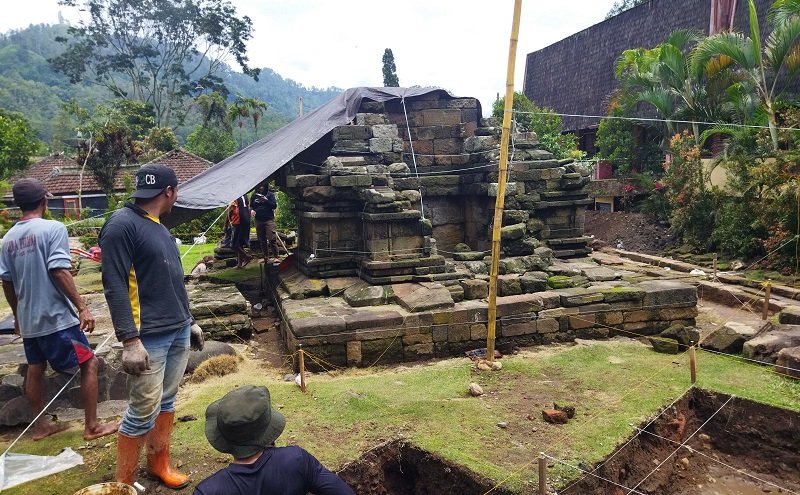 BPCB Jatim Ekskavasi Candi Peninggalan Mataram Kuno di Batu